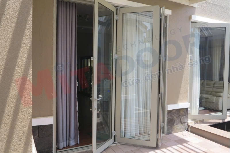 Cửa xếp trượt Mitadoor giúp tiết kiệm diện tích không gian