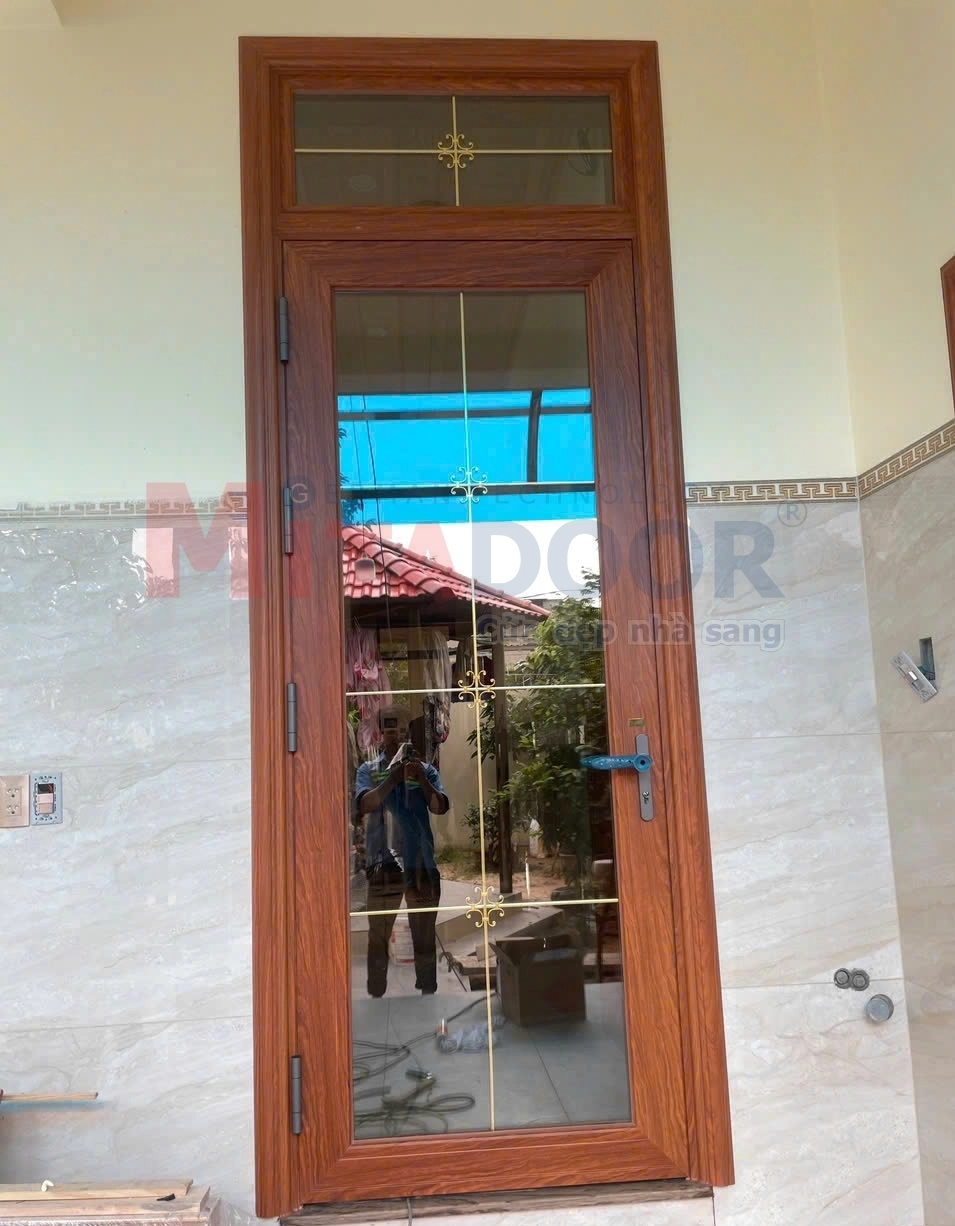 Cửa nhôm kính 1 cánh Mitadoor sang trọng, tối ưu không gian