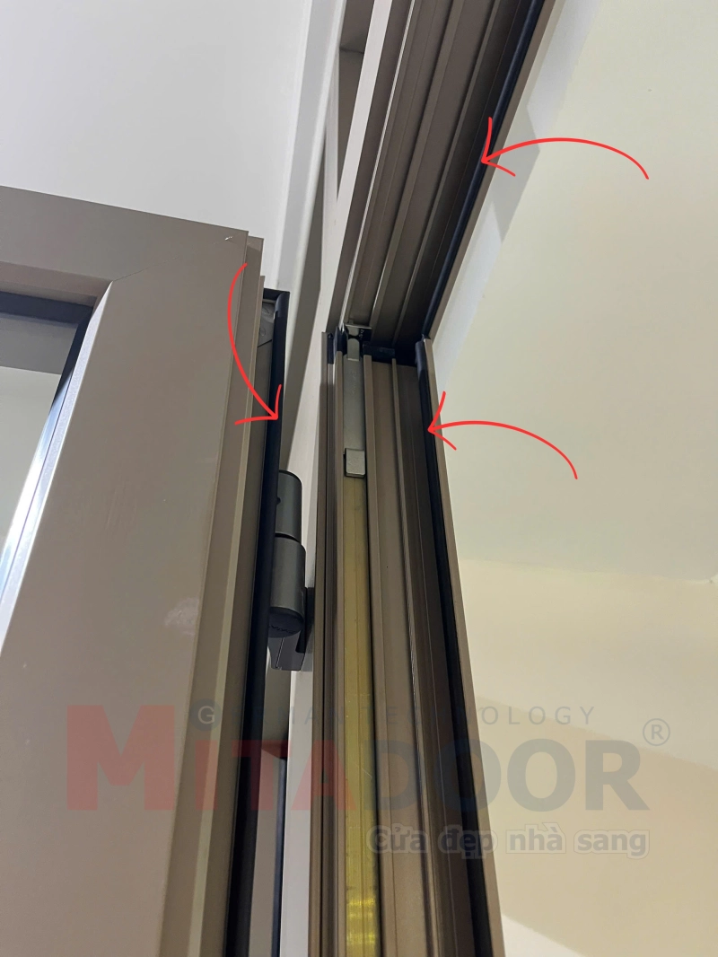 Hệ gioăng cao su thiên nhiên EPDM đảm bảo độ kín khít, chống thấm nước và cách âm hiệu quả
