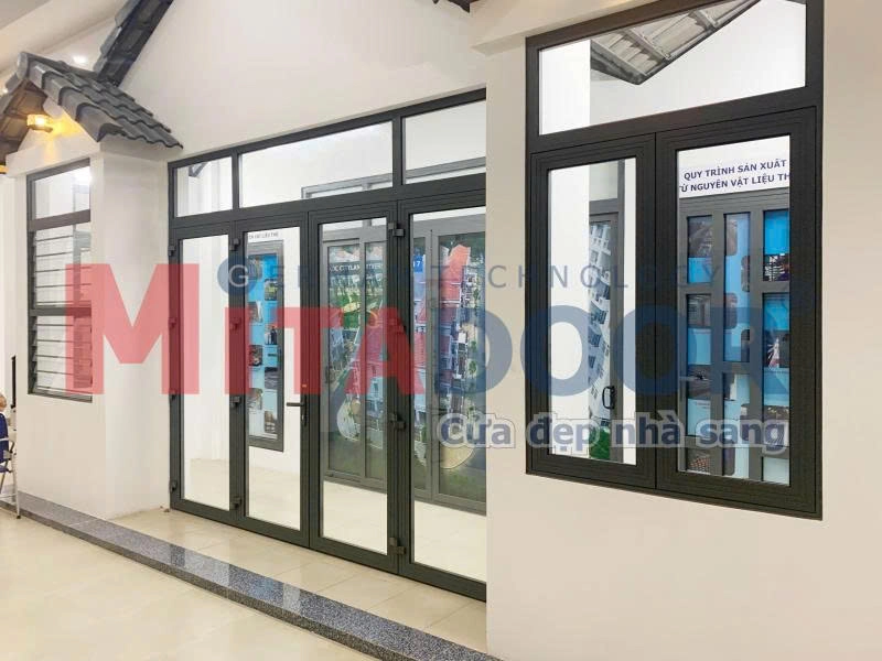 Cửa sổ mở quay hệ nh&ocirc;m Mitadoor DP ho&agrave;n to&agrave;n ph&ugrave; hợp với những c&ocirc;ng tr&igrave;nh cần tối ưu chi ph&iacute; đầu tư