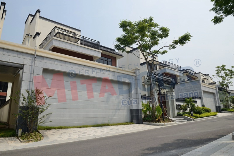 Công trình cửa trượt trần Mitadoor Garage công nghệ Đức không có ô sáng