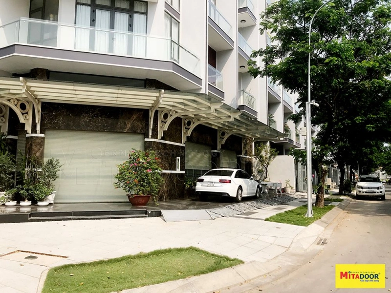 Cửa cuốn Mitadoor tại c&ocirc;ng tr&igrave;nh thực tế