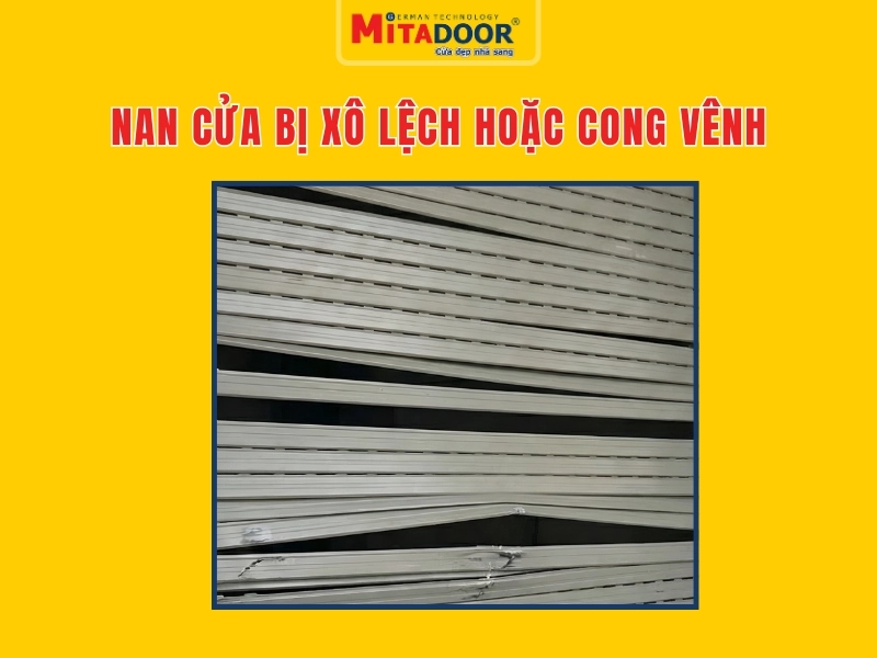 Nan cửa cuốn bị x&ocirc; lệch hoặc cong v&ecirc;nh