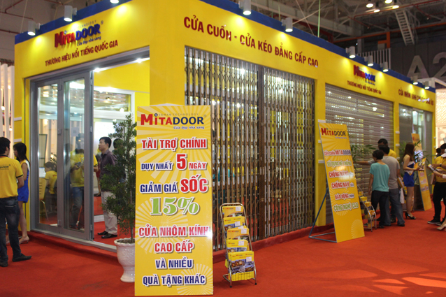 tham quan trien lam vietbuild 2015