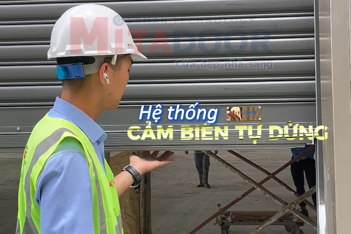 Sản phẩm & Sản Xuất VỚI CẢM BIẾN TỰ DỪNG AN TOÀN, SỬ DỤNG CỬA CUỐN AN TÂM HƠN CHỈ VỚI MỘT TÍNH NĂNG!!!