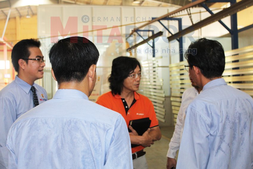 Akzonobel chung nhan mitadoor