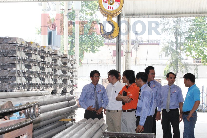 Akzonobel chung nhan mitadoor