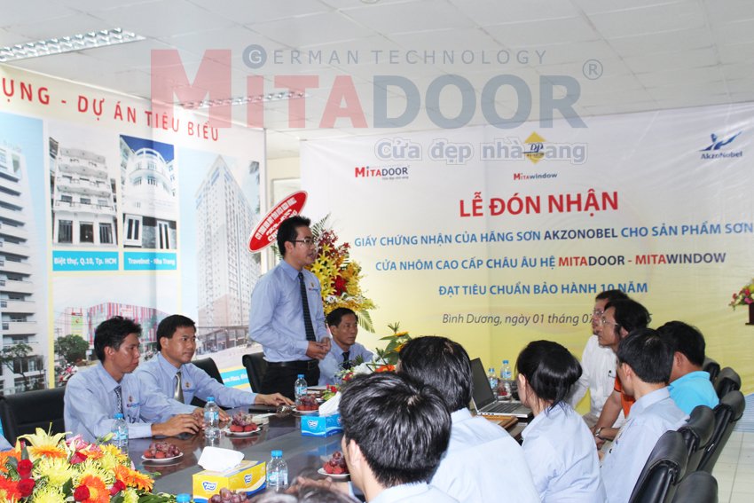 Akzonobel chung nhan mitadoor