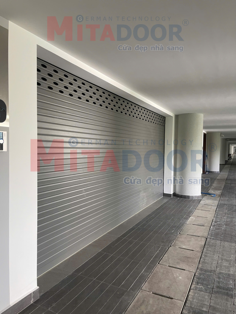 Cửa cuốn nhôm Mitadoor LG71 có giá phải chăng, phù hợp với những nơi cần không gian mở để kinh doanh như shophouse, cửa hàng Cửa cuốn nhôm Mitadoor LG71 có giá phải chăng, phù hợp với những nơi cần không gian mở để kinh doanh như shophouse, cửa hàng