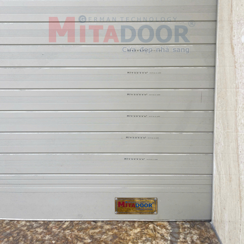 Cửa cuốn nhôm khe thoáng Mitadoor MT612R Cửa cuốn nhôm khe thoáng Mitadoor MT612R
