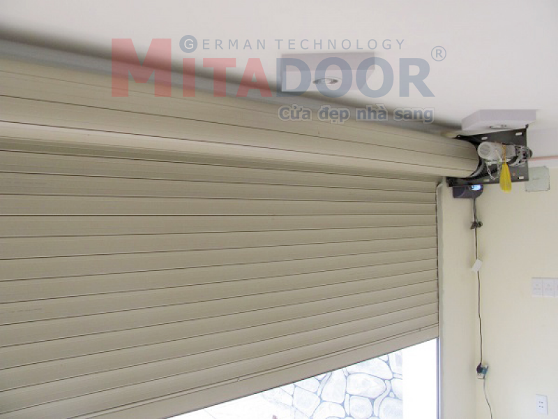 Cửa cuốn nhôm Mitadoor Siêu kín OT70 Cửa cuốn nhôm Mitadoor Siêu kín OT70
