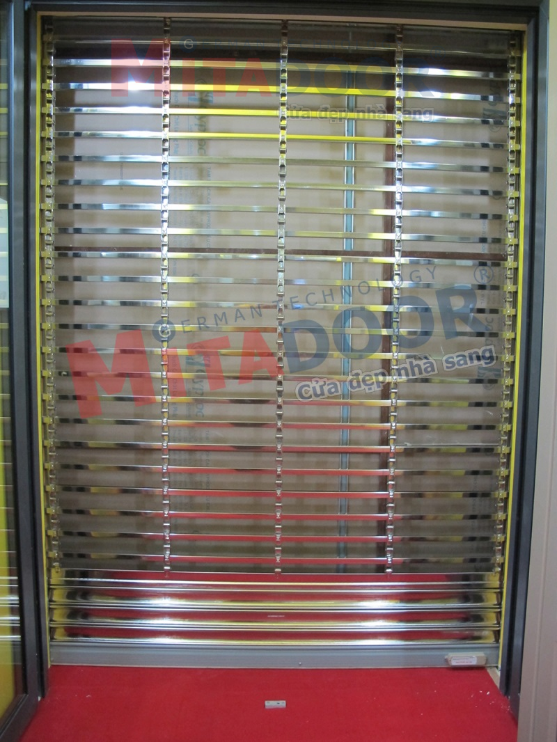 Cửa cuốn Mitadoor song ngang inox vuông ∅ 20 đóng mở êm ái, có giá thành rẻ, dễ bảo hành, bảo trì Cửa cuốn Mitadoor song ngang inox vuông ∅ 20 đóng mở êm ái, có giá thành rẻ, dễ bảo hành, bảo trì
