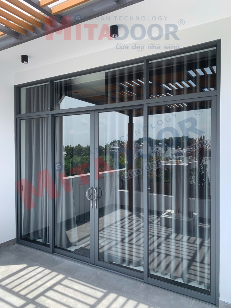 Cửa đi mở lùa - hệ nhôm Mitadoor XF93 thiết kế gọn chắc, chịu lực tốt Cửa đi mở lùa - hệ nhôm Mitadoor XF93 thiết kế gọn chắc, chịu lực tốt