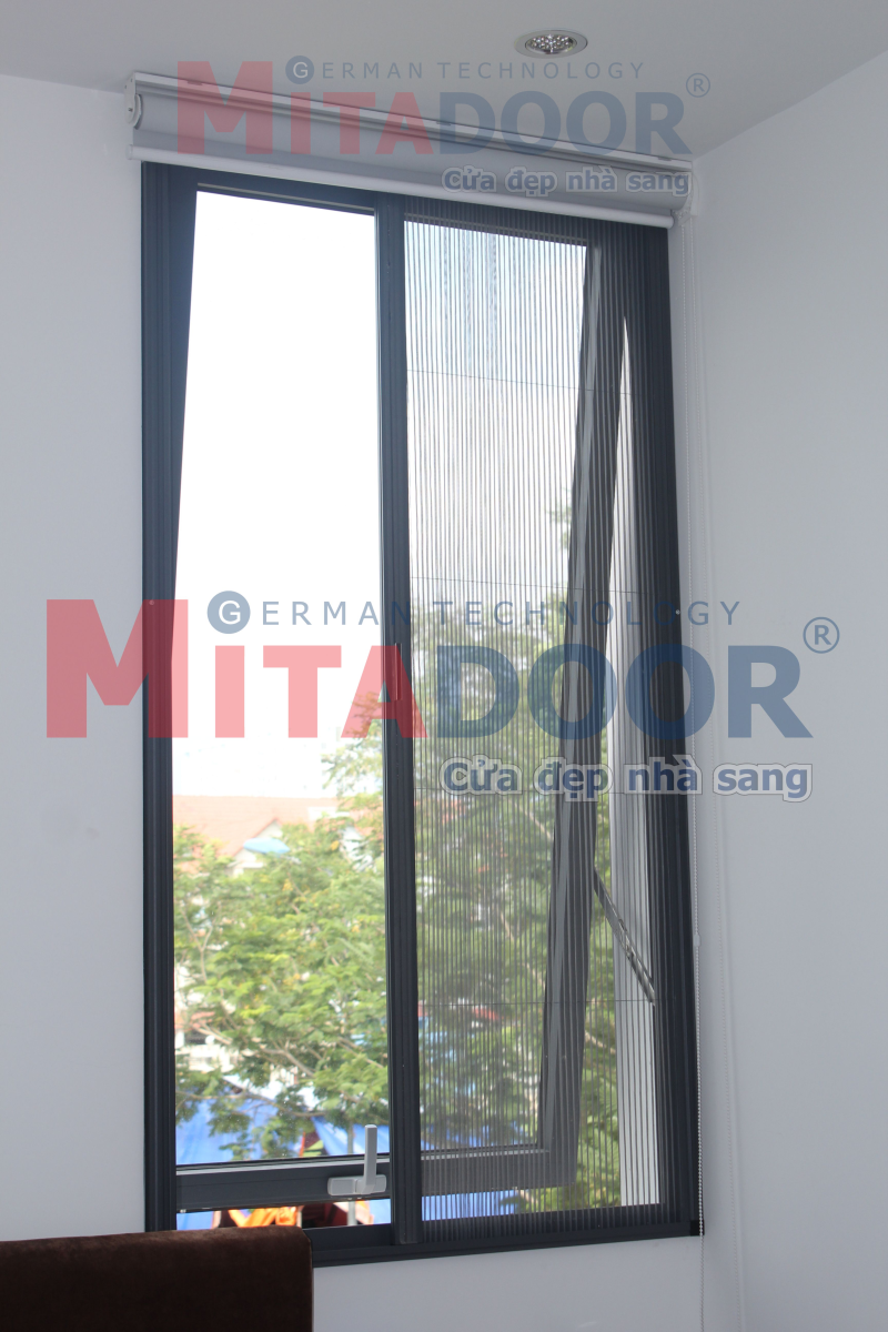 Cửa sổ mở hất hệ nhôm Mitadoor DP đảm bảo an toàn, cách âm cách nhiệt tốt Cửa sổ mở hất hệ nhôm Mitadoor DP đảm bảo an toàn, cách âm cách nhiệt tốt