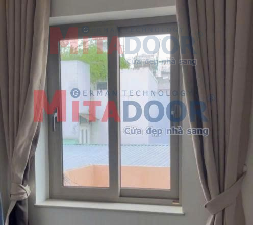 Cửa sổ mở lùa hệ nhôm Mitadoor cao cấp có thiết kế trượt ngang giúp tiết kiệm không gian, là lựa chọn tối ưu cho những công trình có diện tích hạn chế Cửa sổ mở lùa hệ nhôm Mitadoor cao cấp có thiết kế trượt ngang giúp tiết kiệm không gian, là lựa chọn tối ưu cho những công trình có diện tích hạn chế