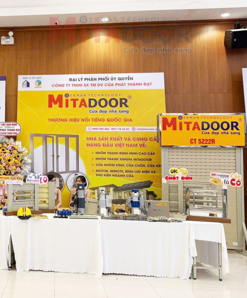Gian hàng của Mitadoor tại Đại hội Gian hàng của Mitadoor tại Đại hội