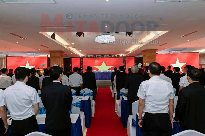 Đại hội Đại biểu Hiệp hội Cửa Việt Nam Khóa II nhấn mạnh tinh thần “Kết nối tinh hoa – Ngành cửa vươn xa” Đại hội Đại biểu Hiệp hội Cửa Việt Nam Khóa II nhấn mạnh tinh thần “Kết nối tinh hoa – Ngành cửa vươn xa”