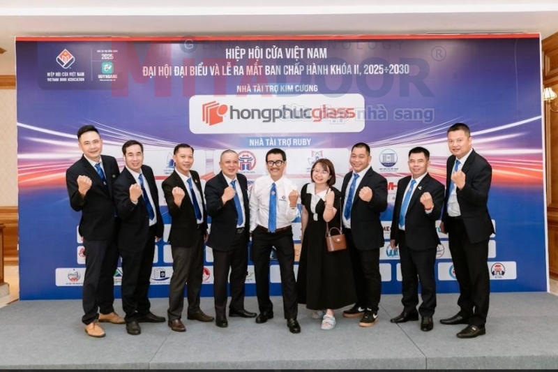 Đại hội lần này có sự tham dự của Ông Nguyễn Ngọc Sâm - Giám đốc Công ty Cửa Mitadoor, là Ủy viên Ban Chấp hành Hiệp hội Cửa Việt Nam, Chủ tịch Chi hội TP.HCM Đại hội lần này có sự tham dự của Ông Nguyễn Ngọc Sâm - Giám đốc Công ty Cửa Mitadoor, là Ủy viên Ban Chấp hành Hiệp hội Cửa Việt Nam, Chủ tịch Chi hội TP.HCM