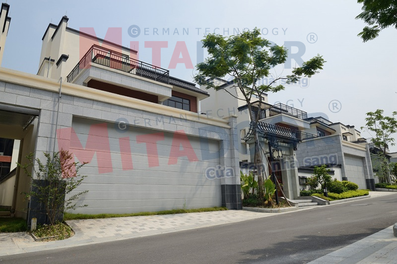 Cửa trượt trần ti&ecirc;u chuẩn kh&ocirc;ng c&oacute; &ocirc; lấy s&aacute;ng Mitadoor