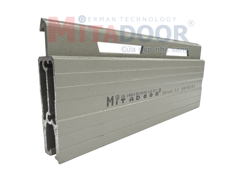 Nan cửa cuốn nhôm Mitadoor SD5231 với 3 lớp dày dặn Nan cửa cuốn nhôm Mitadoor SD5231 với 3 lớp dày dặn