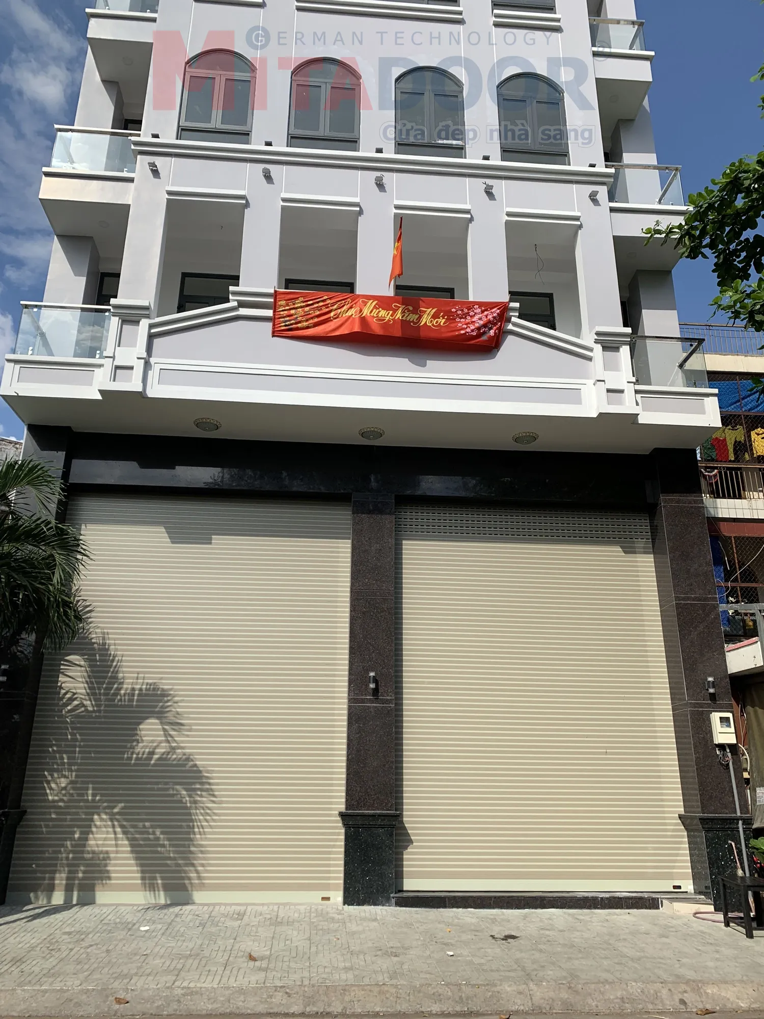 C&aacute;c lỗi cửa cuốn thường gặp cần gọi thợ sửa cửa cuốn G&ograve; Vấp ngay