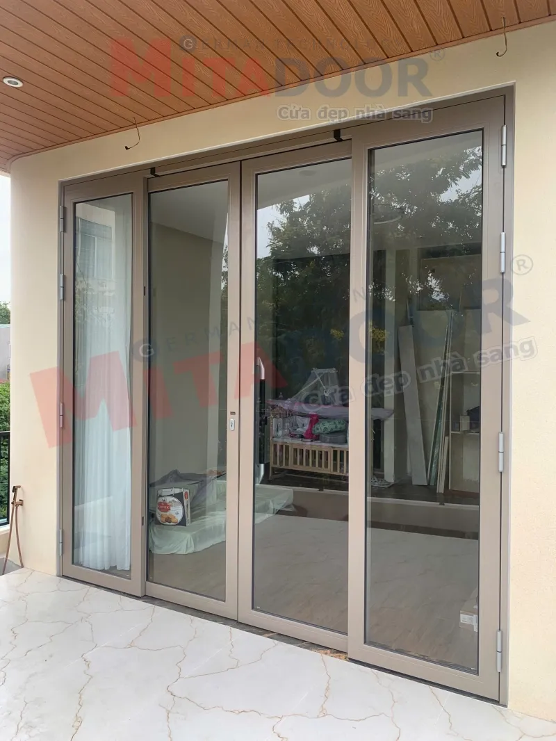 Hệ cửa trượt quay Mitadoor tinh gọn gi&uacute;p mở rộng kh&ocirc;ng gian