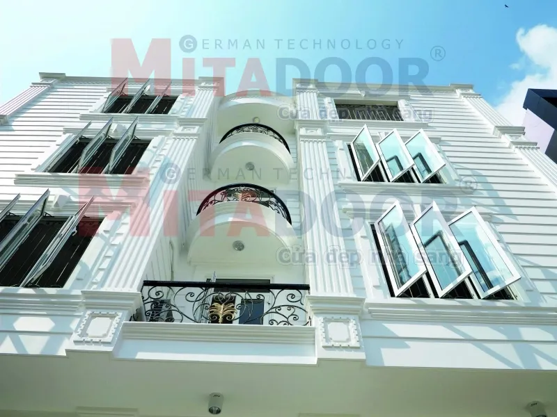 Cửa sổ mở quay hệ nh&ocirc;m cao cấp 3 c&aacute;nh Mitadoor