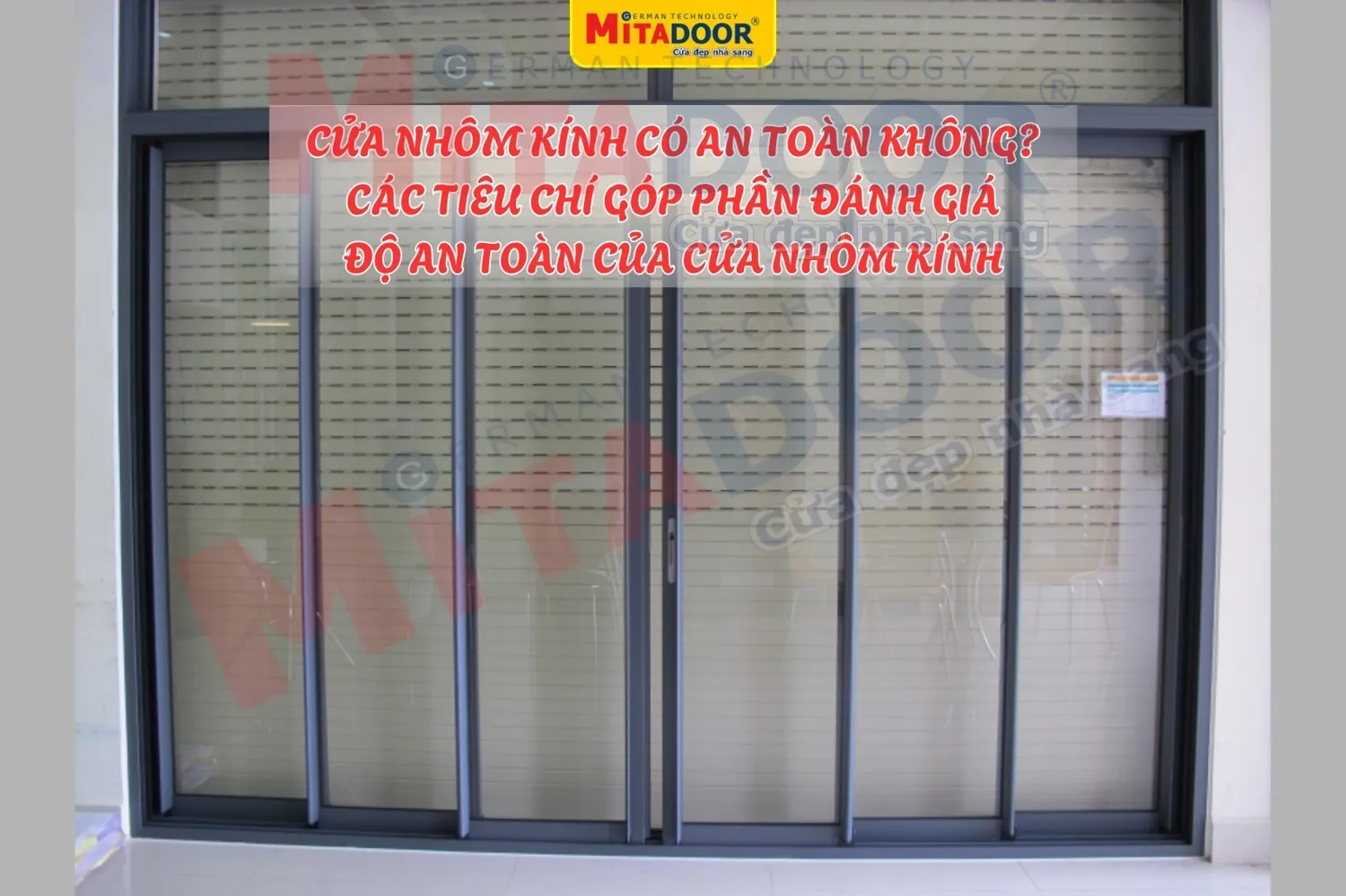 Cửa nh&ocirc;m k&iacute;nh c&oacute; an to&agrave;n hay kh&ocirc;ng c&ograve;n t&ugrave;y v&agrave;o nhiều yếu tố trong đ&oacute; phải kể đến độ d&agrave;y của thanh nh&ocirc;m định h&igrave;nh, độ bền chịu lực của k&iacute;nh cường lực v&agrave; sự đồng bộ của hệ phụ kiện