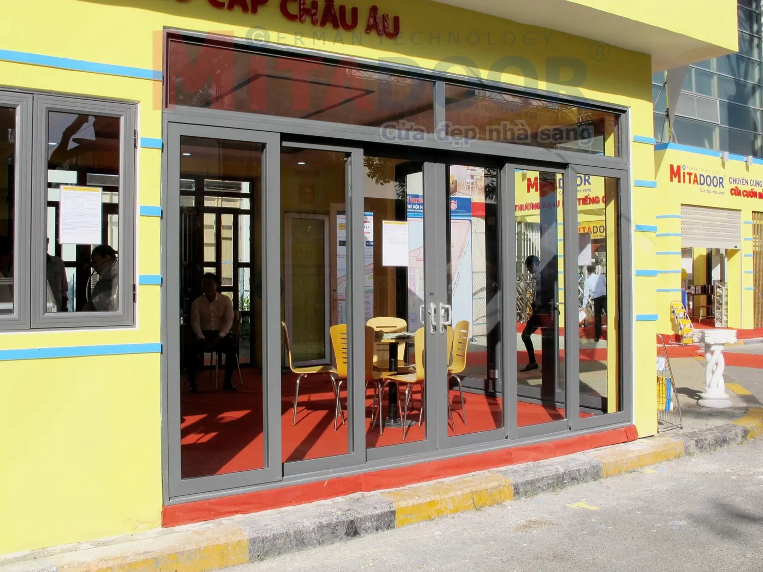 Cửa nhôm kính Mitadoor kiến tạo không gian đẳng cấp, vững chãi với thời gian