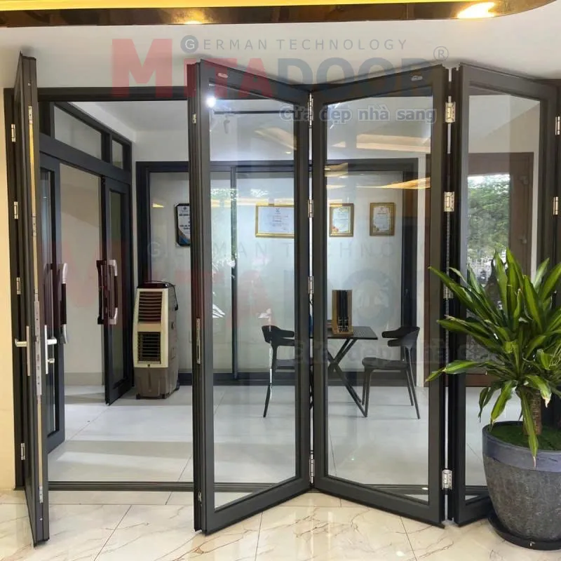 Cửa xếp trượt Mitadoor gi&uacute;p tiết kiệm diện t&iacute;ch kh&ocirc;ng gian hiệu quả