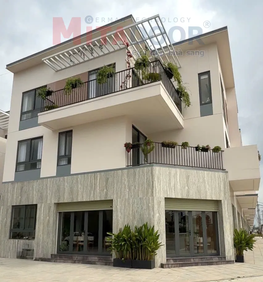 Cửa cuốn &Uacute;c tấm liền Mitadoor được lắp đặt tại dự &aacute;n K-Home