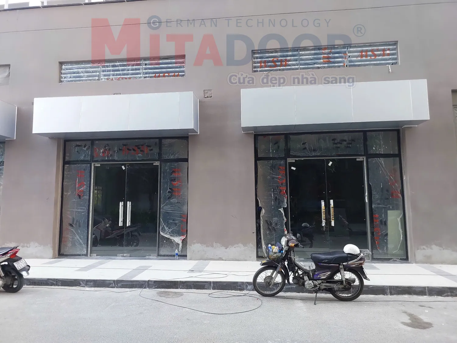 C&ocirc;ng dụng của hộp cửa cuốn đối với mặt tiền