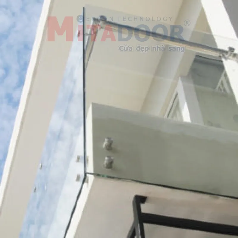 Lan can k&iacute;nh Mitadoor được ứng dụng tại nhiều vị tr&iacute; kh&aacute;c nhau