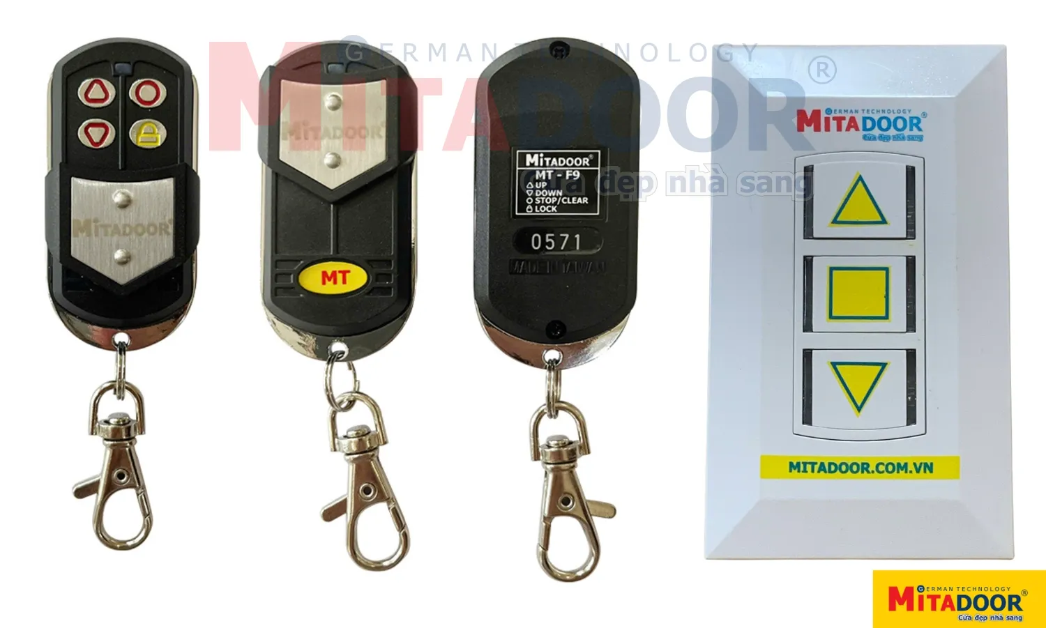 remote và nút bấm tường
