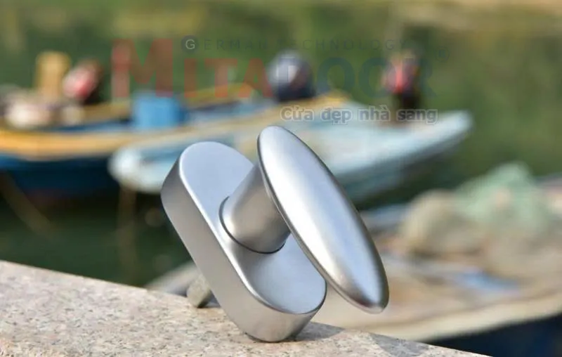 Phụ kiện nay nắm cửa h&igrave;nh Elip của h&atilde;ng Hopo được nhập khẩu bởi Mitadoor